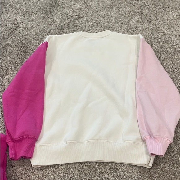 Sweatshirt bundle - Picture 5 of 8